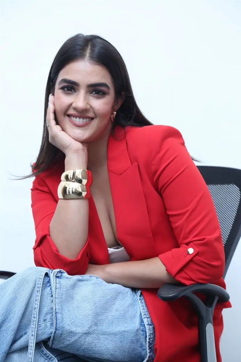 Kavya Thapar in Red Top Blue Jeans